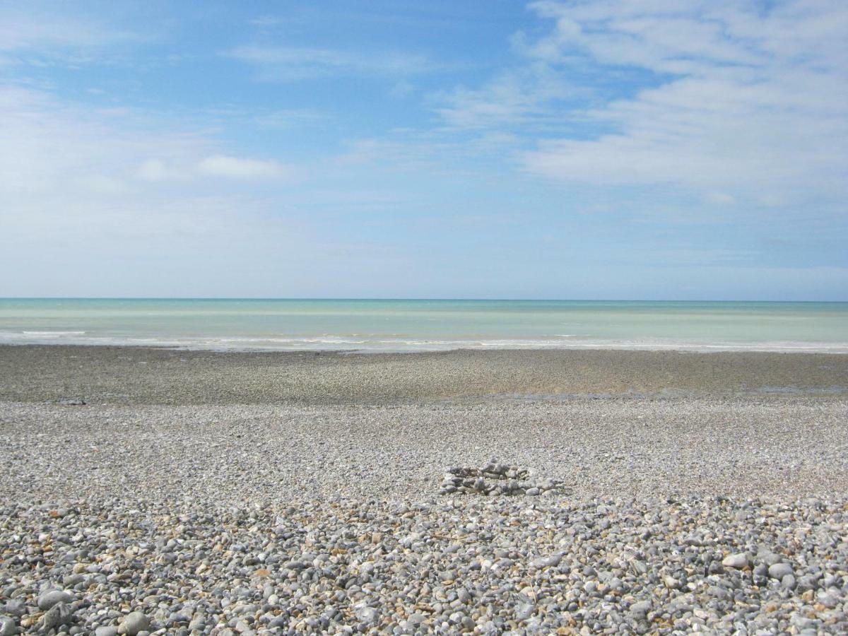 Gite Des Pins Penches Brunville 外观 照片